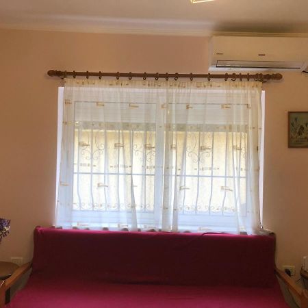 Itan'S Apartment-Lovely Guest Apartment In Center Tiranë Ngoại thất bức ảnh